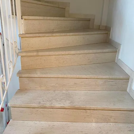 αιγλη * Αμάρυνθος